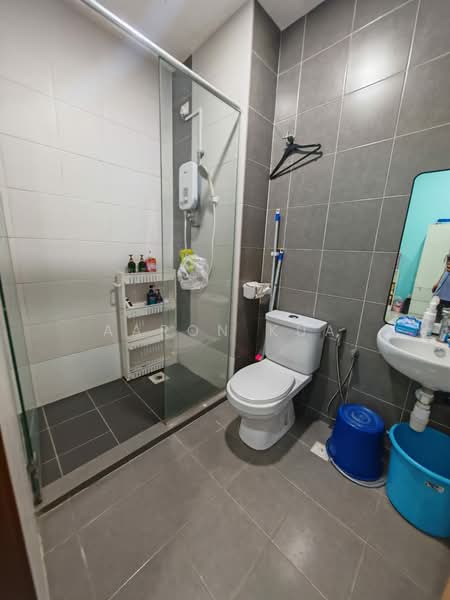 Semi-Detached House for Sale in Seri Kembangan (Selangor) - Aaron Kua - Bathroom - PropertyGuru.com.my