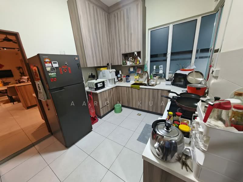 Semi-Detached House for Sale in Seri Kembangan (Selangor) - Aaron Kua - Kitchen - PropertyGuru.com.my