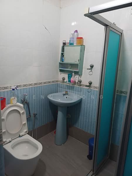 2-storey Terraced House for Sale in Taman Seputeh (Seputeh) - Yenn Chong - Bathroom - PropertyGuru.com.my