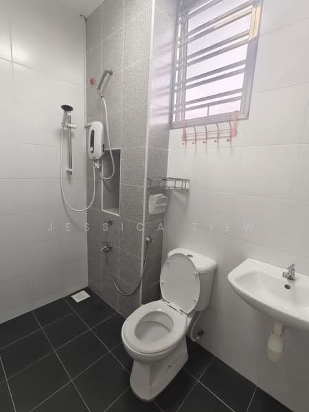 Terraced House for Rent in Taman Desa Tebrau (Tebrau) - Jessica Tiew - Bathroom - PropertyGuru.com.my