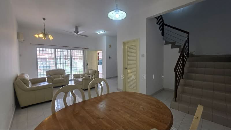 Rumah Teres 2 Tingkat untuk Dijual di Denai Alam (Shah Alam) - Reena Sarif - Living Room - PropertyGuru.com.my