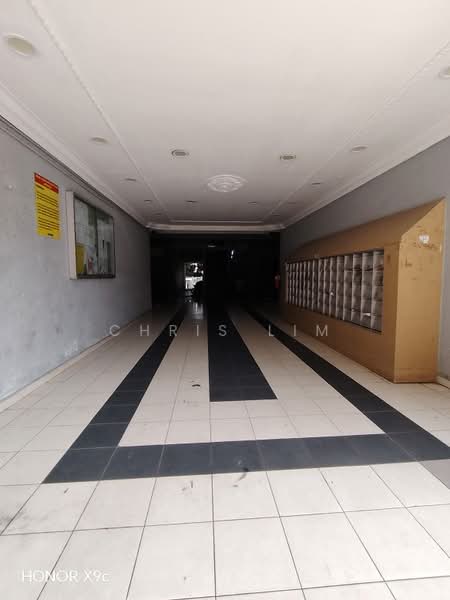 Apartment for Rent at Mediterranean Alora - Chris Lim - Corridor - PropertyGuru.com.my
