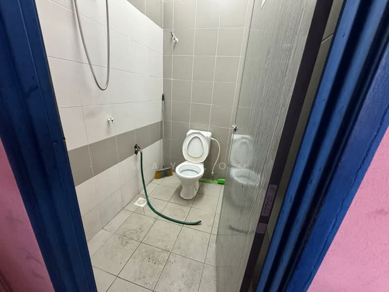 Shop for Rent in Fair Park (Ipoh) - May Loo - Bathroom - PropertyGuru.com.my