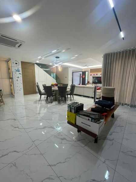 Rumah Berkembar untuk Dijual di Klang (Selangor) - Hasliza Hassan - Living Room - PropertyGuru.com.my