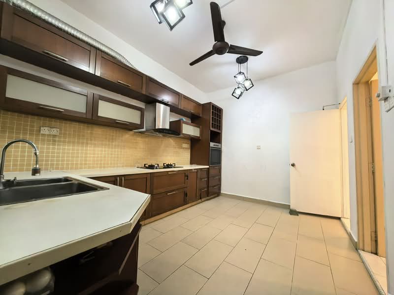 2-storey Terraced House for Sale in Mutiara Damansara (Selangor) - Grace Tan - Kitchen - PropertyGuru.com.my