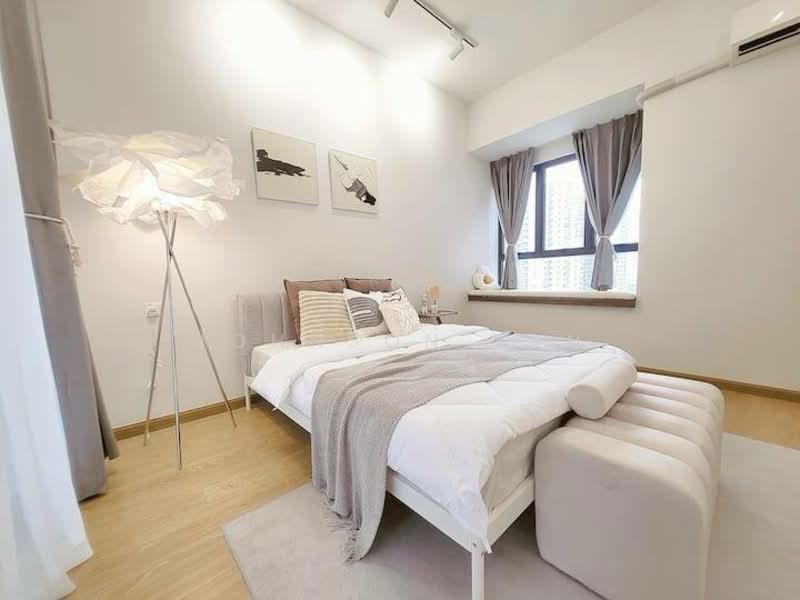Kondominium untuk Dijual di Royal Strand @ Country Garden Danga Bay - Johnson Tan - Bedroom - PropertyGuru.com.my