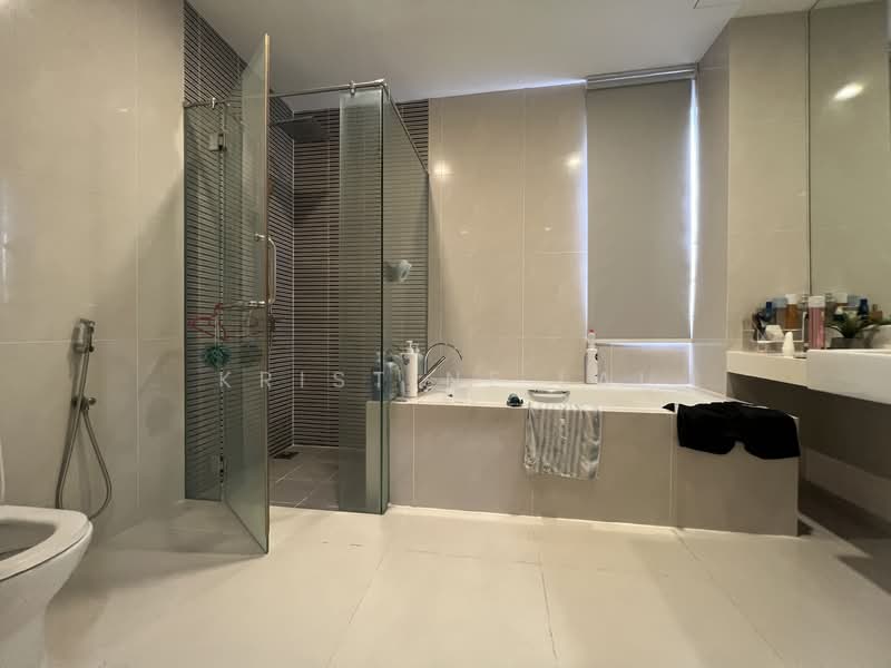 Rumah Berkembar untuk Dijual di Bandar Mahkota Cheras (Cheras) - Kristine Lai - Bathroom - PropertyGuru.com.my