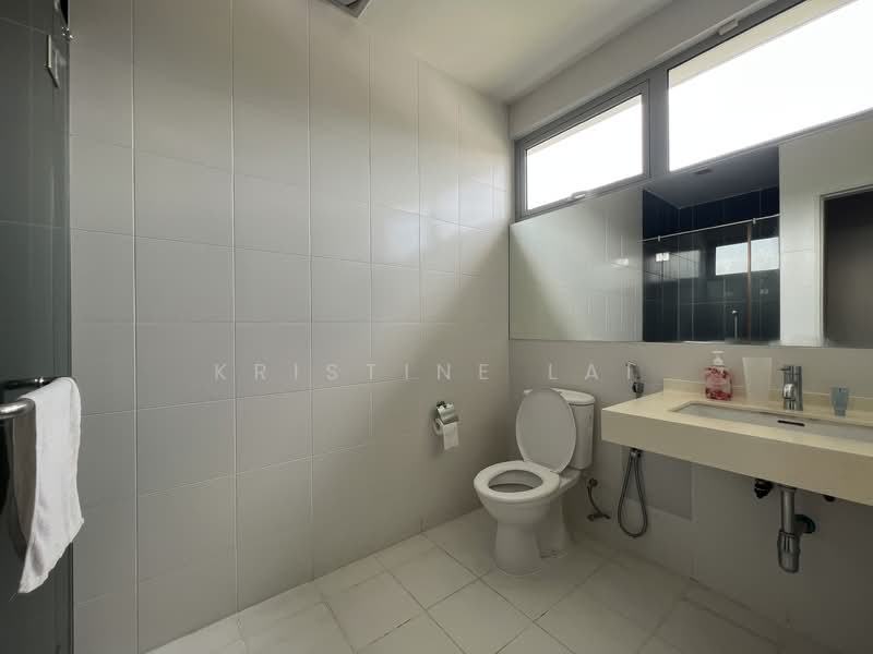 Rumah Berkembar untuk Dijual di Bandar Mahkota Cheras (Cheras) - Kristine Lai - Bathroom - PropertyGuru.com.my