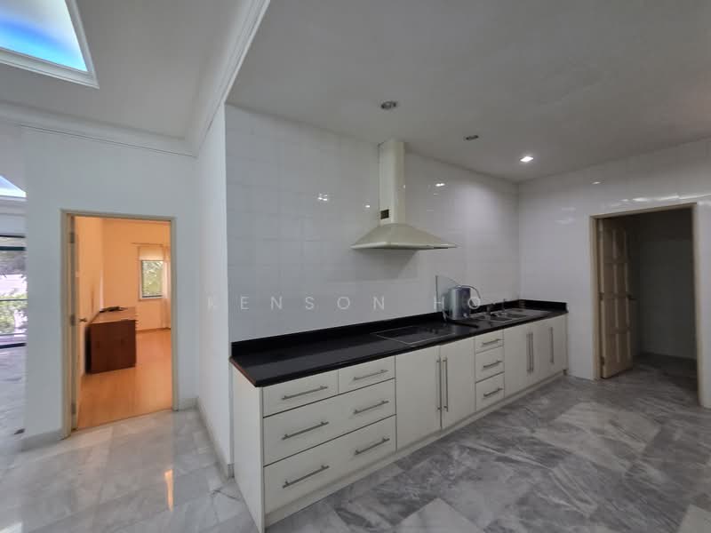 Kondominium untuk Dijual di Wickham Manor - Kenson Ho - Kitchen - PropertyGuru.com.my