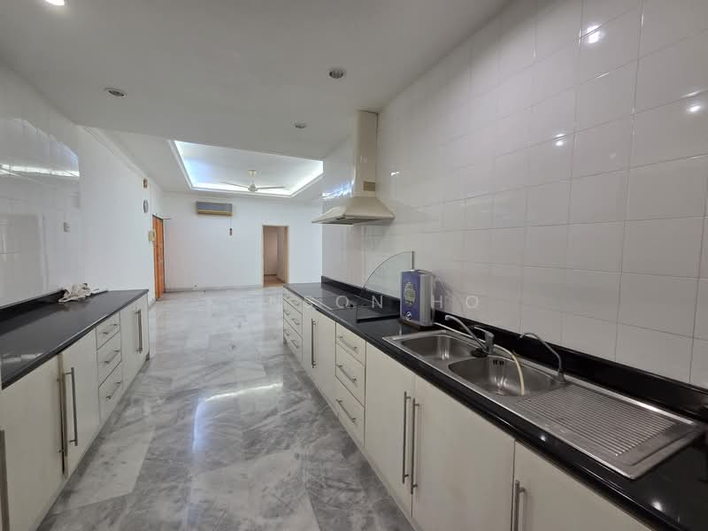 Kondominium untuk Dijual di Wickham Manor - Kenson Ho - Kitchen - PropertyGuru.com.my