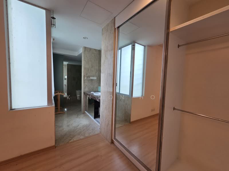Kondominium untuk Dijual di Wickham Manor - Kenson Ho - Bathroom - PropertyGuru.com.my