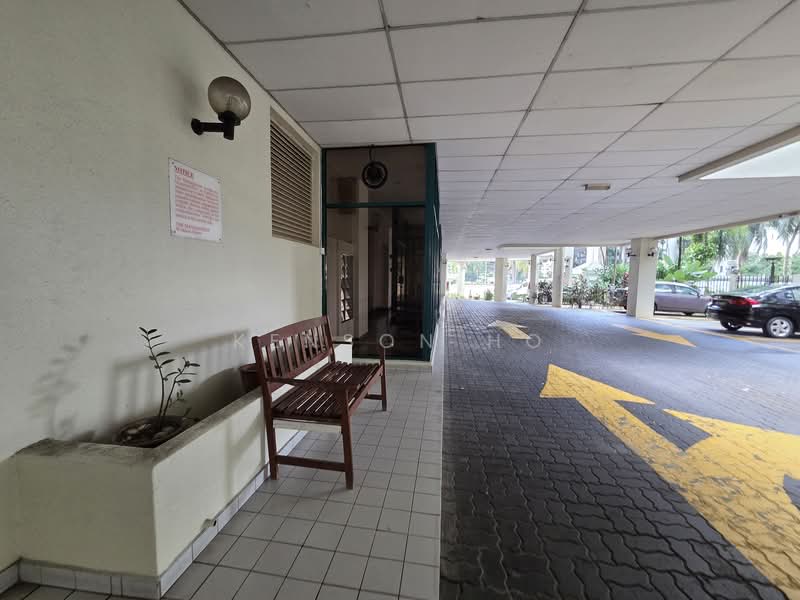 Kondominium untuk Dijual di Wickham Manor - Kenson Ho - Exterior - PropertyGuru.com.my
