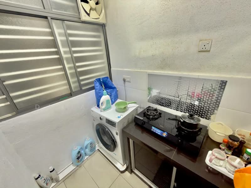 Servis Apartment untuk Dijual di Seasons Garden Residences - Danial Mohd Zaki - Kitchen - PropertyGuru.com.my