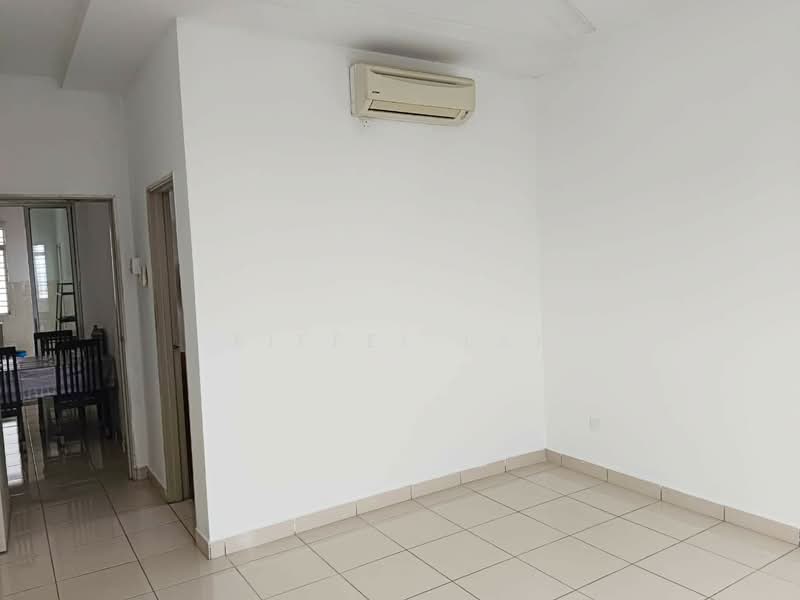 Condominium for Rent at Pearl Avenue - Eiffel Lai - Living Room - PropertyGuru.com.my