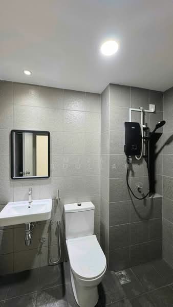 Kondominium untuk Disewa di Sky Awani Residensi 5 - Miza Abdullah - Bathroom - PropertyGuru.com.my