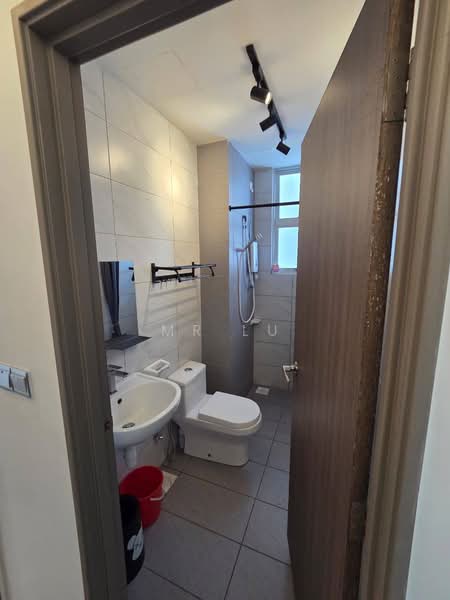 Servis Apartment untuk Disewa di SKS Habitat - Mr Lu - Bathroom - PropertyGuru.com.my