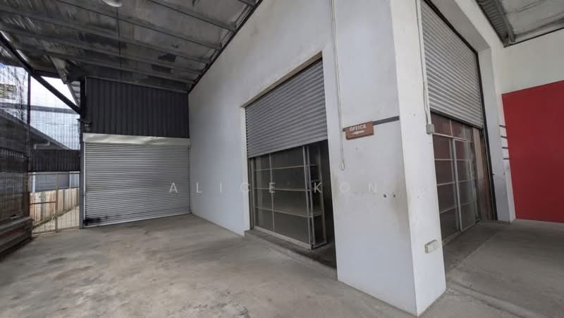 Warehouse for Sale in Kuching (Sarawak) - Alice Kon - Exterior - PropertyGuru.com.my