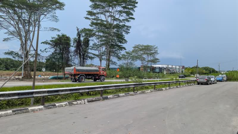 Warehouse for Sale in Kuching (Sarawak) - Alice Kon - Exterior - PropertyGuru.com.my