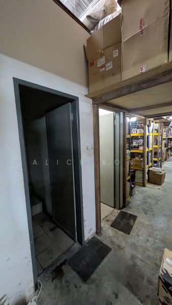 Warehouse for Sale in Kuching (Sarawak) - Alice Kon - Interior - PropertyGuru.com.my