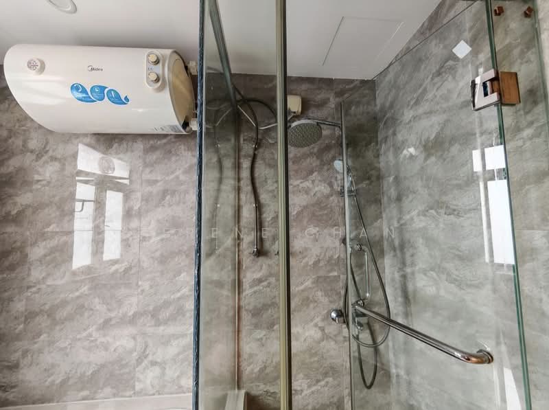 Service Residence for Rent at R&F Princess Cove Phase 1 - Serene Chan - Bathroom - PropertyGuru.com.my