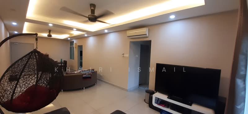 Apartment for Sale at East Bay (Seri Bayan) - Khairi Ismail - Living Room - PropertyGuru.com.my