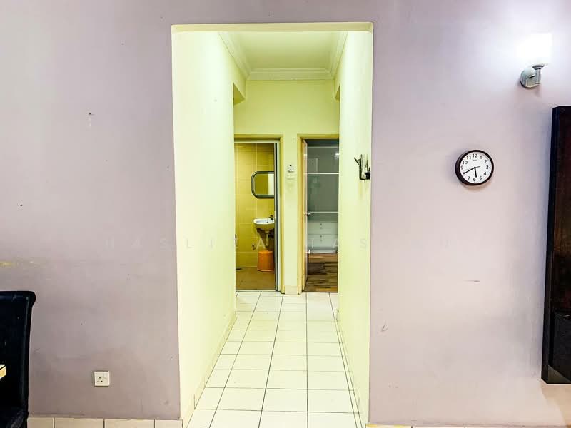 Condominium for Sale at Astana Putra - Hasliza Hassan - Corridor - PropertyGuru.com.my