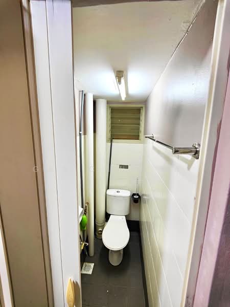 Pangsapuri untuk Disewa di Centrio Avenue - Gan Chun Kai - Bathroom - PropertyGuru.com.my