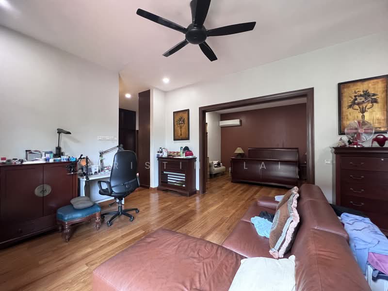 Bungalow for Sale in Bukit Gita Bayu (Seri Kembangan) - Kristine Lai - Living Room - PropertyGuru.com.my