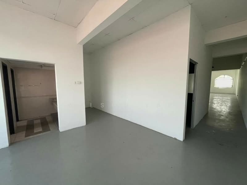Shop / Office for Rent in Puchong (Selangor) - Wilson Yap - Interior - PropertyGuru.com.my