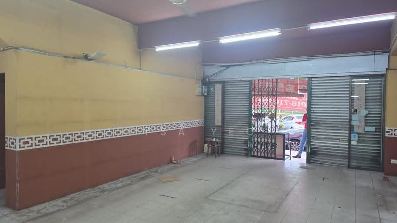 Shop / Office untuk Disewa di Taman Ungku Tun Aminah (Skudai) - Lisa Yeo - Interior - PropertyGuru.com.my