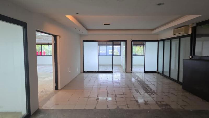 Shop / Office untuk Disewa di Taman Ungku Tun Aminah (Skudai) - Lisa Yeo - Interior - PropertyGuru.com.my