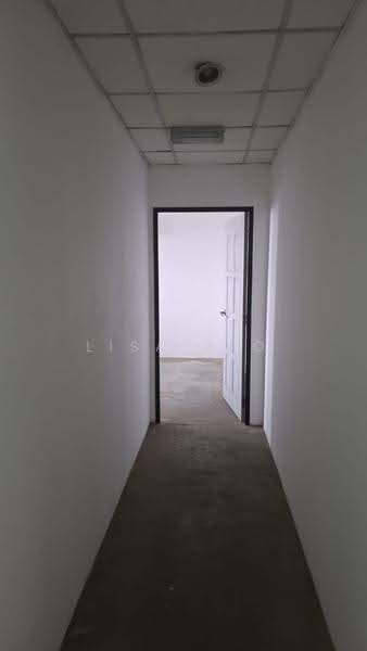 Shop / Office untuk Disewa di Taman Ungku Tun Aminah (Skudai) - Lisa Yeo - Corridor - PropertyGuru.com.my