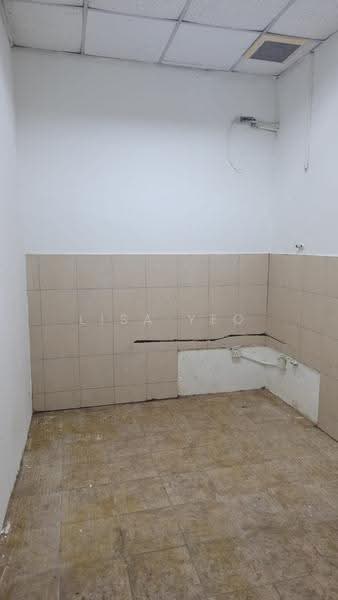 Shop / Office untuk Disewa di Taman Ungku Tun Aminah (Skudai) - Lisa Yeo - Interior - PropertyGuru.com.my