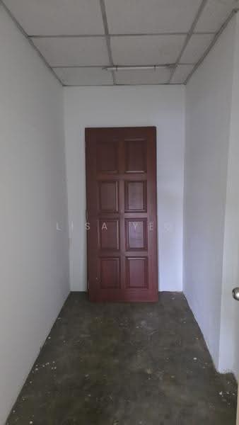 Shop / Office untuk Disewa di Taman Ungku Tun Aminah (Skudai) - Lisa Yeo - Interior - PropertyGuru.com.my