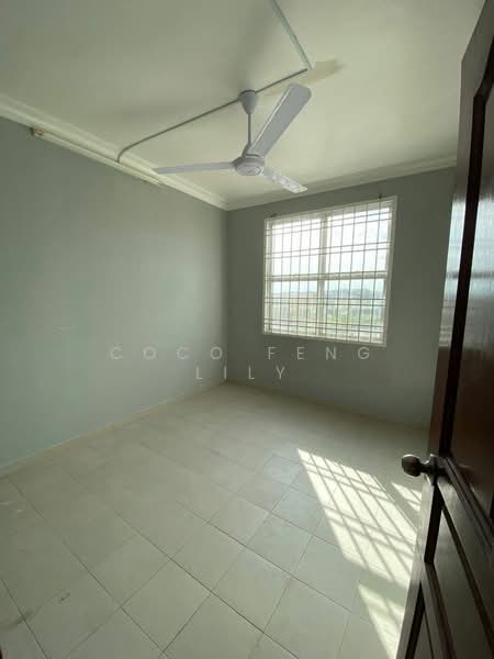 Apartment for Sale at Lake View Suites - Coco Feng Lily - Interior - PropertyGuru.com.my