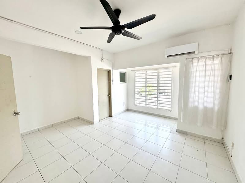 2-storey Terraced House for Sale in Alam Suria (Puncak Alam) - Ahmad Muslim - PropertyGuru.com.my