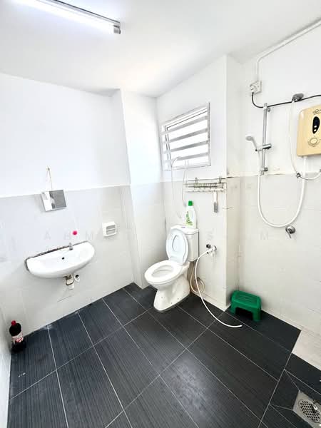 2-storey Terraced House for Sale in Alam Suria (Puncak Alam) - Ahmad Muslim - PropertyGuru.com.my