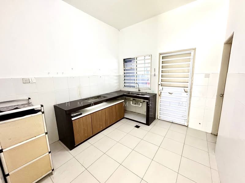 2-storey Terraced House for Sale in Alam Suria (Puncak Alam) - Ahmad Muslim - PropertyGuru.com.my
