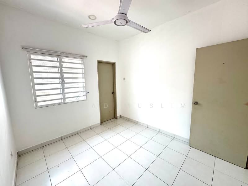 2-storey Terraced House for Sale in Alam Suria (Puncak Alam) - Ahmad Muslim - PropertyGuru.com.my