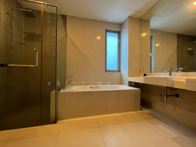 Rumah Berkembar untuk Dijual di Bandar Mahkota Cheras (Cheras) - Kristine Lai - Bathroom - PropertyGuru.com.my