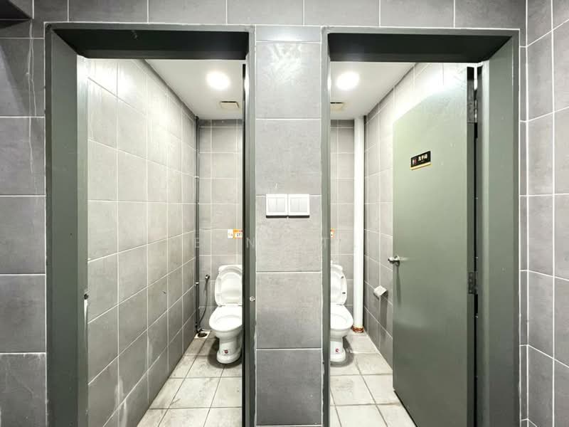 Shop for Rent in Kepong (Kuala Lumpur) - Keanu Tan - Bathroom - PropertyGuru.com.my