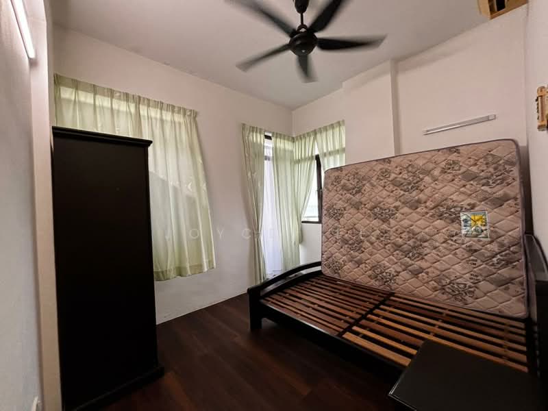 Condominium for Rent at Eden Seaview Condominium - Joyce Lee - Master Bedroom - PropertyGuru.com.my