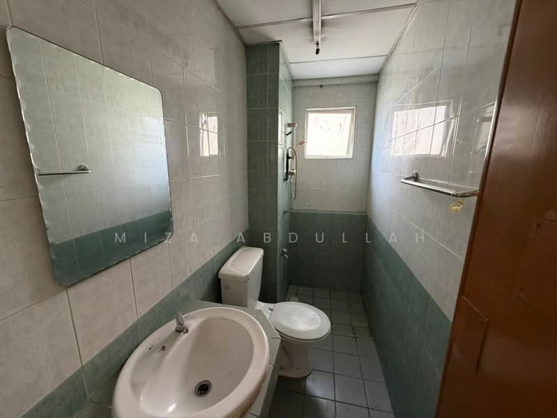Condominium for Sale at Desaria Villa - Miza Abdullah - Bathroom - PropertyGuru.com.my