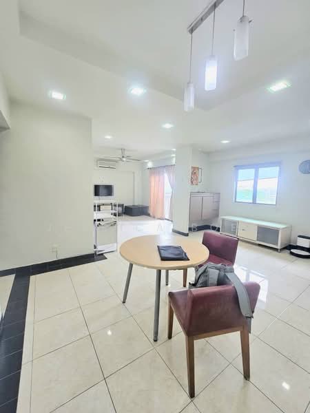 Kondominium untuk Dijual di Casa Tebrau @ Seri Palma - Jessica Boey - Living Room - PropertyGuru.com.my