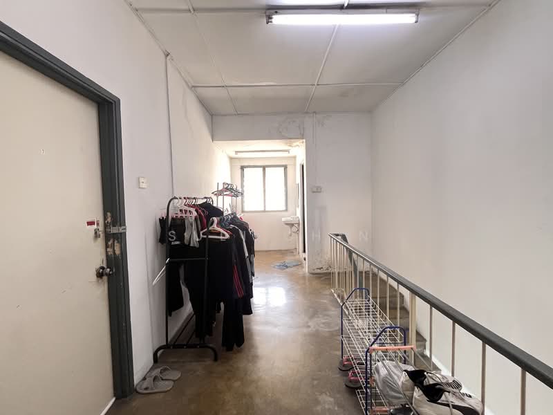 Rumah Teres 2 Tingkat untuk Dijual di Seksyen 17 (Petaling Jaya) - Suli Chin - Corridor - PropertyGuru.com.my