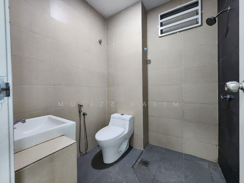 Rumah Teres 2 Tingkat untuk Dijual di Telok Panglima Garang (Selangor) - Mu'izz Halim - Bathroom - PropertyGuru.com.my