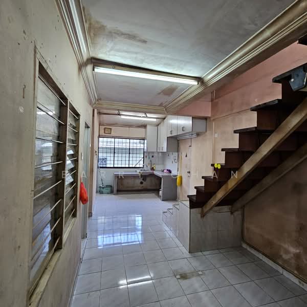 2-storey Terraced House for Sale in Taman Sungai Besi Indah (Seri Kembangan) - BARRY CHAN - Kitchen - PropertyGuru.com.my
