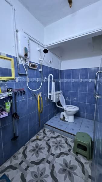 2-storey Terraced House for Sale in Taman Kajang Baru (Kajang) - Miza Abdullah - Bathroom - PropertyGuru.com.my