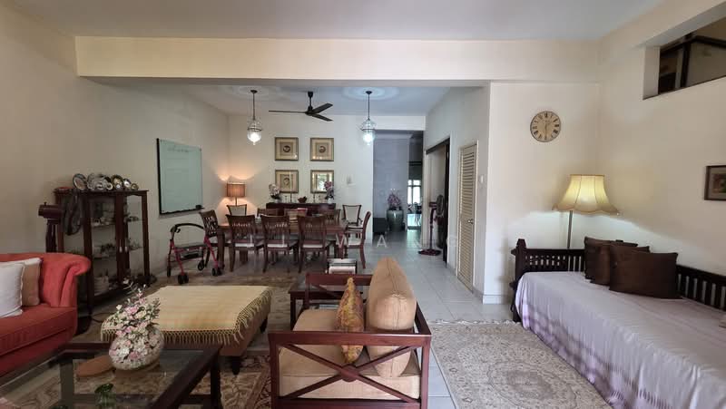 Rumah Teres 2-Tingkat untuk Dijual di Kota Kemuning (Shah Alam) - J J - Living Room - PropertyGuru.com.my