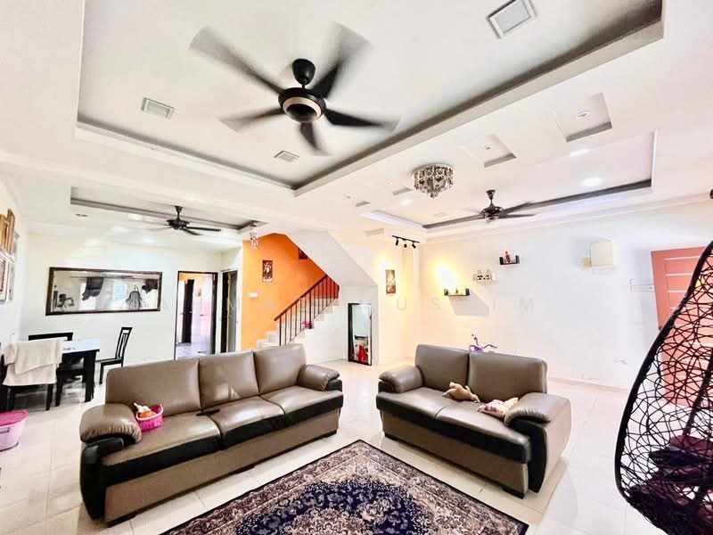 2-storey Terraced House for Sale in Seksyen 23 (Shah Alam) - Ahmad Muslim - Living Room - PropertyGuru.com.my